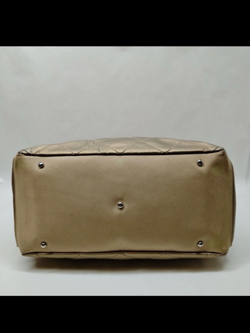 Chanel Metallic Gold Paris Biarritz shoulder Bag - Picture 5 of 9